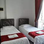 Capsule Homestay