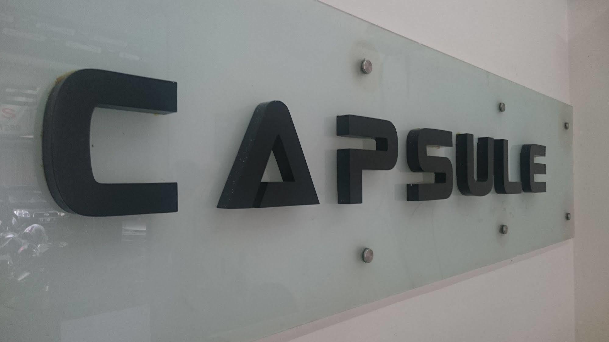 Wisma tamu Capsule